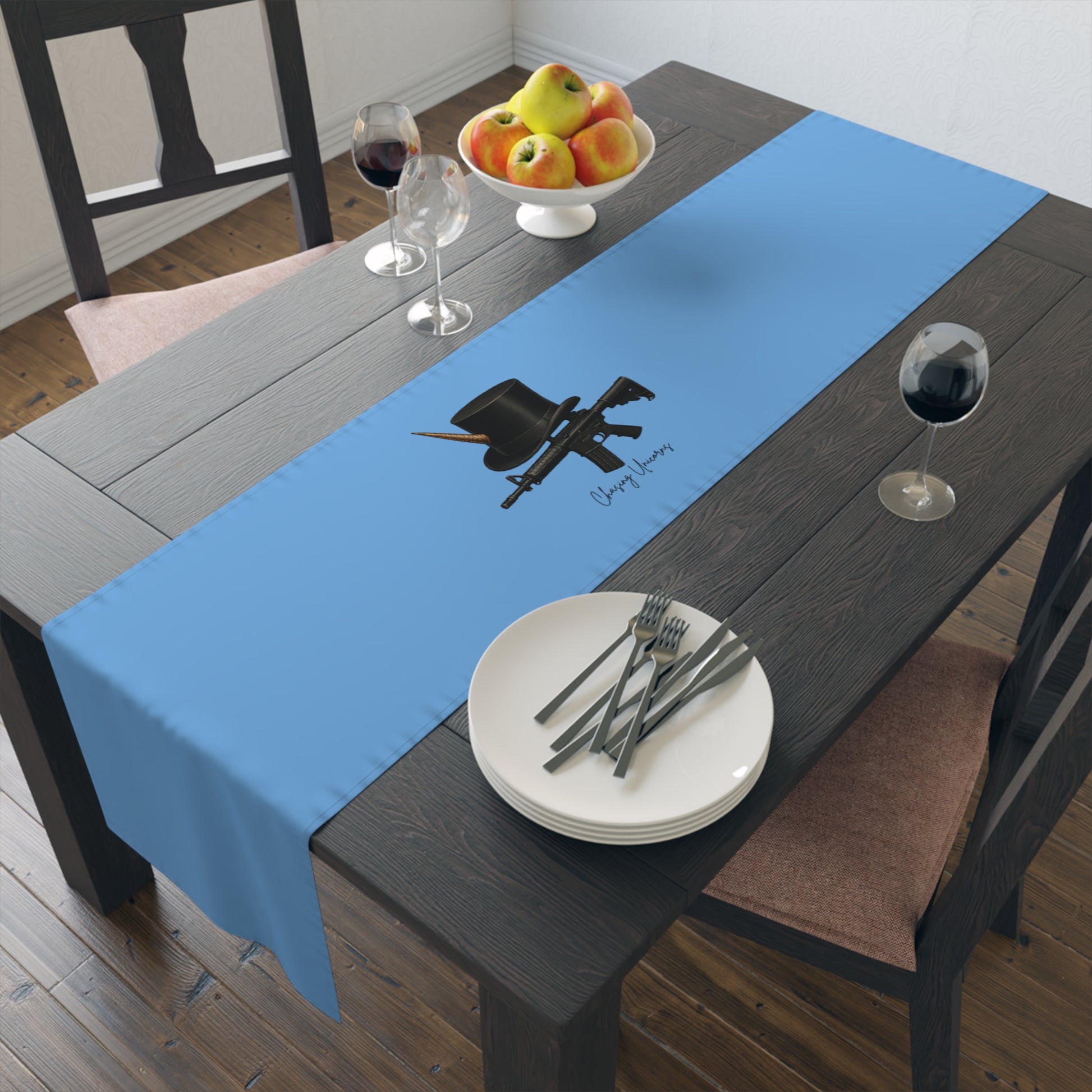 Stylish Table Runner with Chic Design, Elegant Dining Accessory, Home Decor, Perfect for Weddings, Parties, and Everyday Use