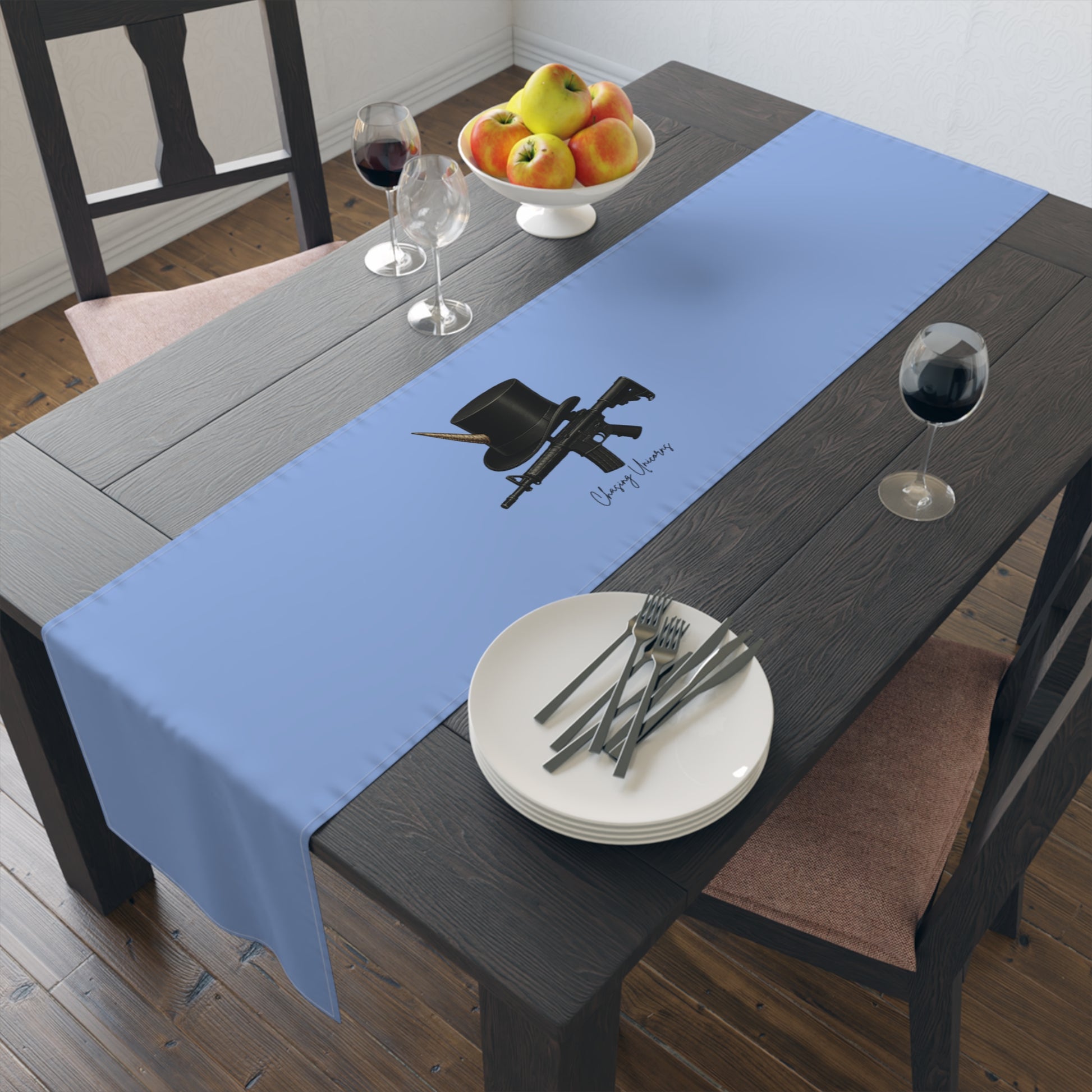 Stylish Table Runner with Chic Design, Elegant Dining Accessory, Home Decor, Perfect for Weddings, Parties, and Everyday Use
